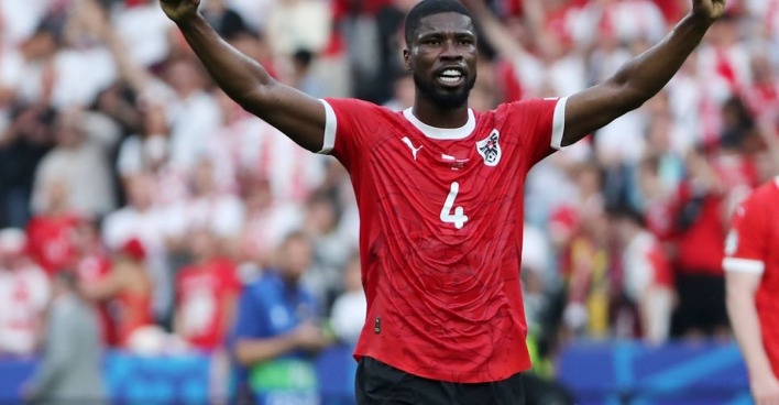 Kevin Danso wechselt nach England.