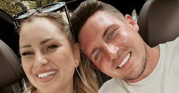 Maren und Tobias Wolf im Auto