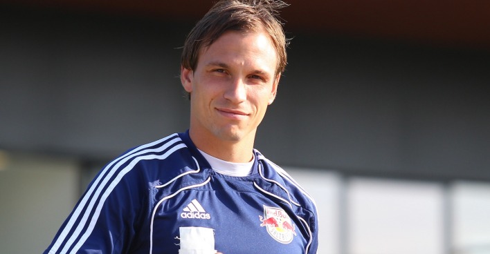 Andreas Ulmer zieht sich nach einer bemerkenswerten Karriere aus dem Profifußball zurück.