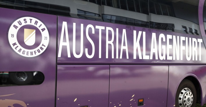 Teambus von Austria Klagenfurt