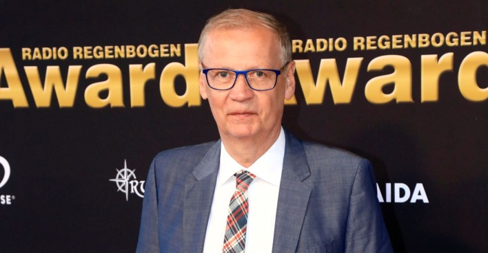 Günther Jauch bei der Verleihung des 25. Radio Regenbogen Award 2025 in der Europa-Park Arena