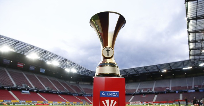ÖFB-Cup-Trophäe im Wörthersee-Stadion