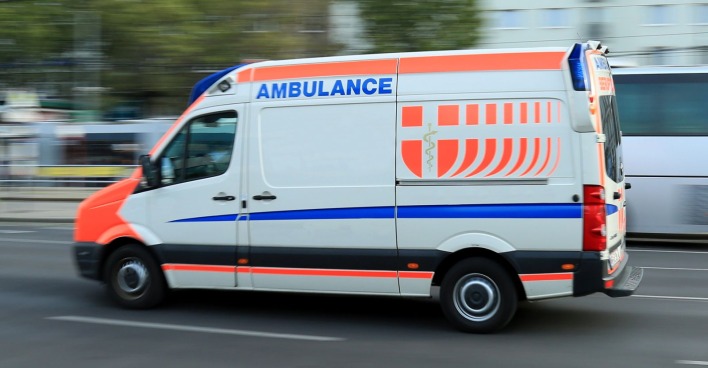 Rettungswagen fährt schnell