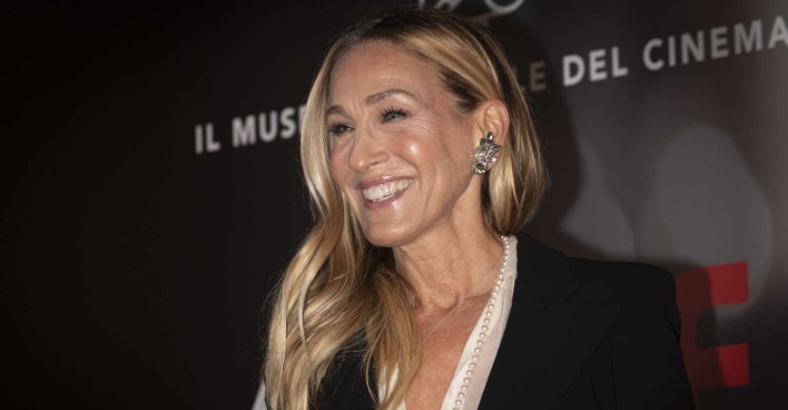 Sarah Jessica Parker lächelt in die Kamera