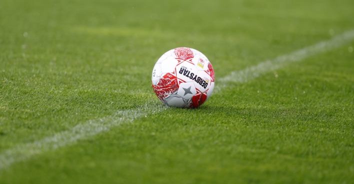 Spannung bis zum Schluss: Vier Teams kämpfen in den letzten drei Runden um den Meistertitel – ein Bundesliga-Finish, das es in sich hat.