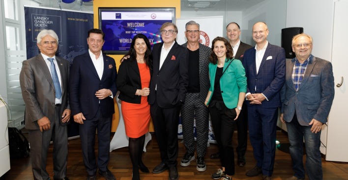 Neun Markenexperten beim Netzwerk-Event
