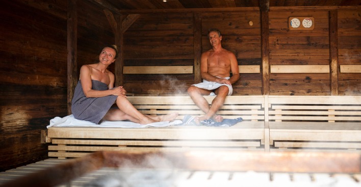 Paar in der Therme | Credit: Zweckverband Bergerlebnis Berchtesgaden