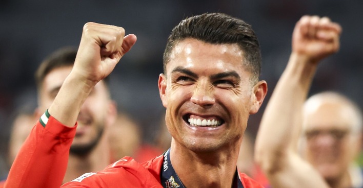 Cristiano Ronaldo ist nicht wie angekündigt am Freitag, sondern bereits Donnerstag in Salzburg gelandet