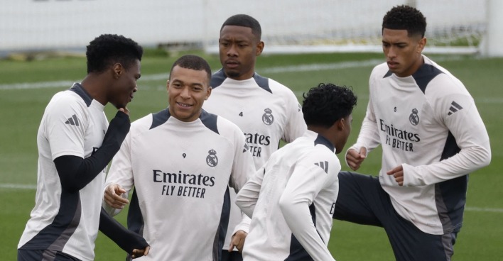 Mbappé, Alaba &amp; Co. reisen am Spieltag an und fliegen sofort zurück.