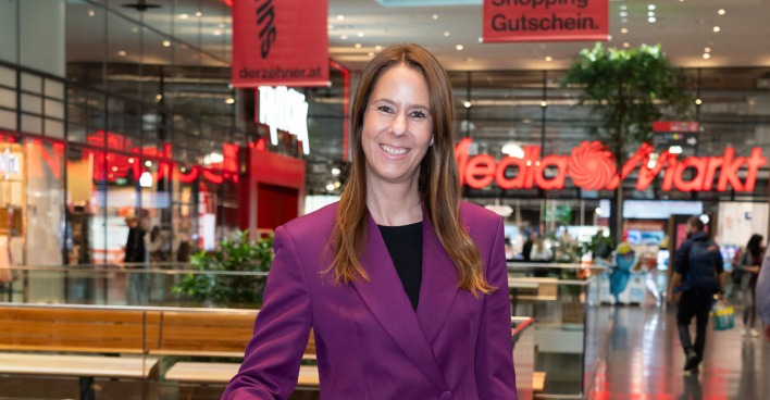 Center Managerin Carina Weringer im Murpark