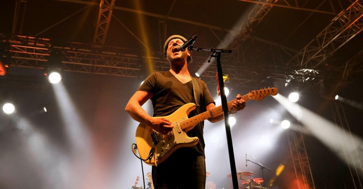 Martin Soberl Sobotka im Rahmen eines Live-Auftritts mit seiner Band Wiener Wahnsinn