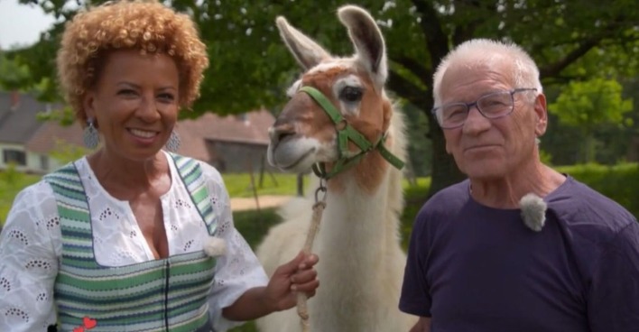 Rupert und Arabella mit einem Lama