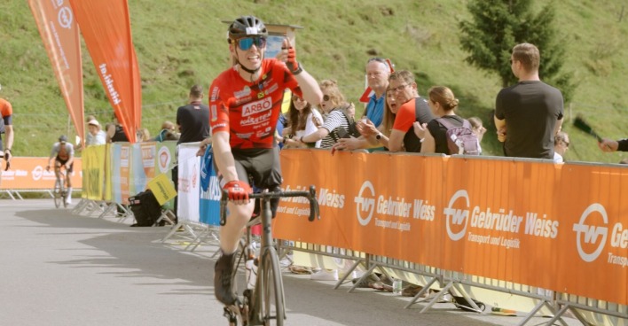 Christian Troger bewältigt 216 km und 4.600 Höhenmeter mit nur einem Bein.