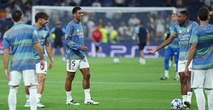 David Alaba und seine Real-Kollegen zeigten sich gut gelaunt beim 2:1-Sieg gegen Marseille von der Bank aus.