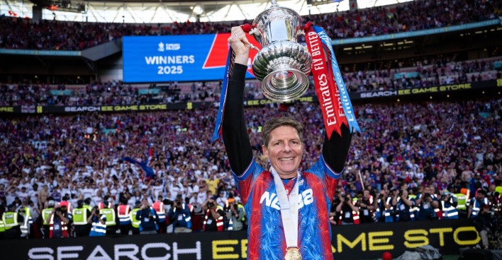 Trainer Oliver Glasner feierte in kurzer Zeit mit Crystal Palace zwei Titel in Wembley.