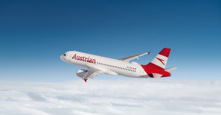 Ein Austrian Airlines-Flugzeug während eines Flugs.