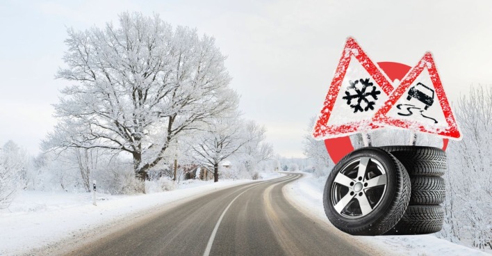 S-Form Landstraße durch ein Winterwunderland mit Raureif neben montiertem Bild eines Stapels Autoreifen