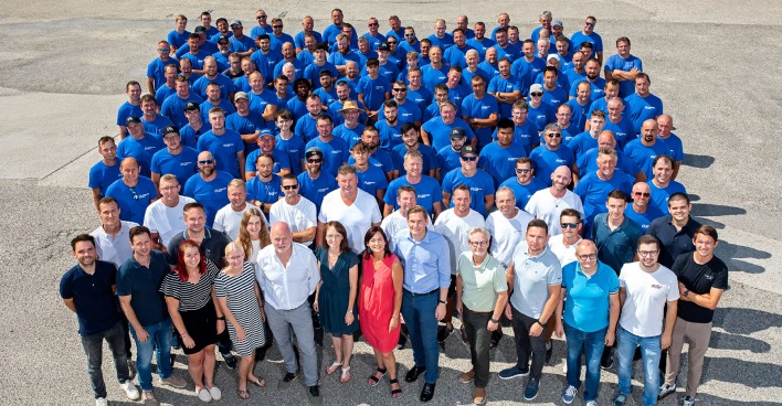 Das Team von Priesner Bau posiert für ein Gruppenfoto | Credit: Priesner Bau