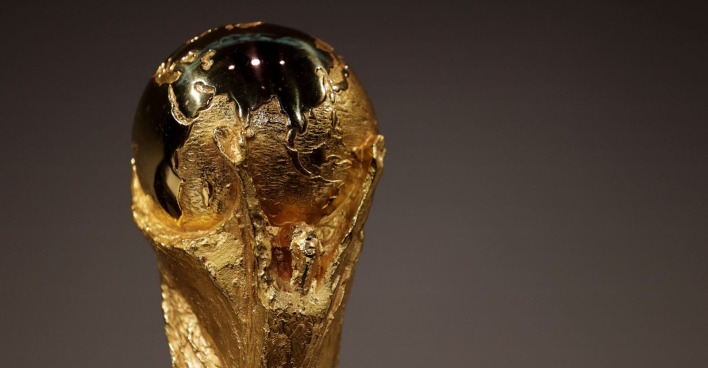 WM-Pokal der FIFA-Fußball-Weltmeisterschaft, ausgestellt in Washington D.C (USA)