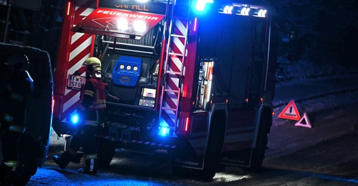 Feuerwehrauto am Unfalleinsatzort.
