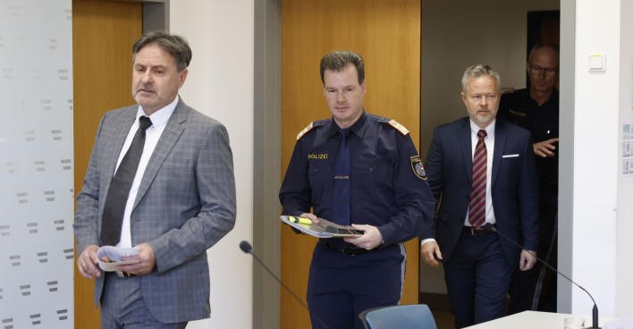 Pressekonferenz zum Ermittlungsstand im Fall Johanna G.: Über den verdächtigen Polizisten wurde die U-Haft verhängt.