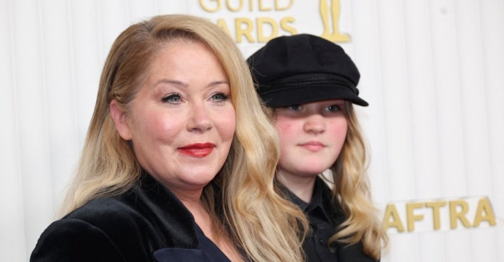 Christina Applegate mit ihrer Tochter bei einer Preisverleihung / Christina Applegate spricht offen über ihre Krankheit MS