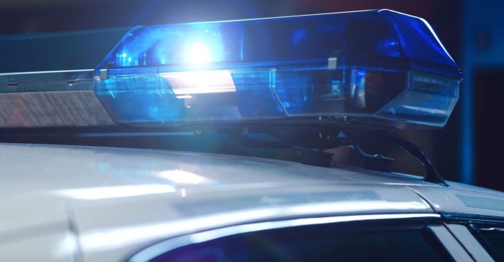 Ansicht einer leuchtenden Sirene eines österreichischen Polizeiwagens