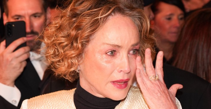 Sharon Stone weint/ Sharon Stone hatte einen Panikattacke am Wiener Opernball