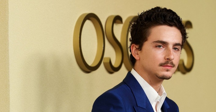 Timothée Chalamet auf dem roten Teppich.