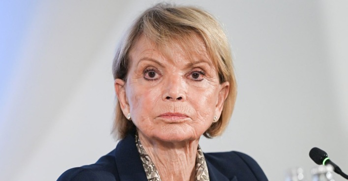 Uschi Glas/ Uschi Glas: Sohn eingeweisen