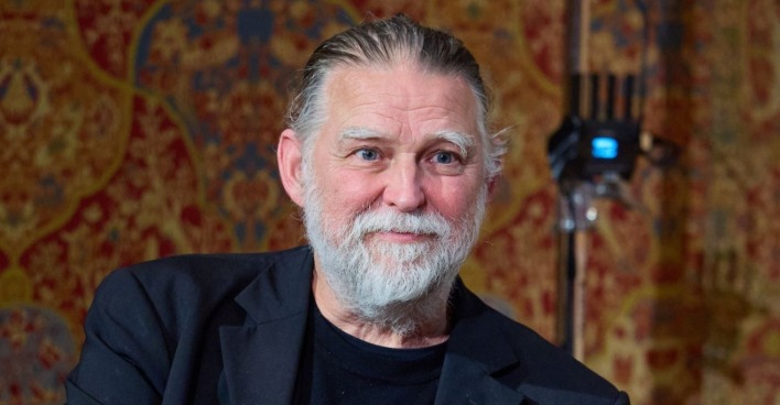 Porträt des österreichischen Juristen und ehemaligen Nationalratsabgeordneten Alfred Noll, er ist im Alter von 66 Jahren verstorben. Todesursache ist nicht bekannt.
