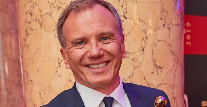 Armin Wolf, ZiB-2-Moderator im ORF, zählt laut Transparenzbericht zu den Top-Verdienern mit hohem Gehalt.