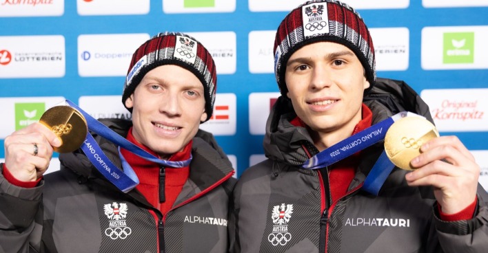 Jan Hörl und Stefan Embacher mit der olympischen Goldmedaille, Hörl beendet die Saison vozeitzig