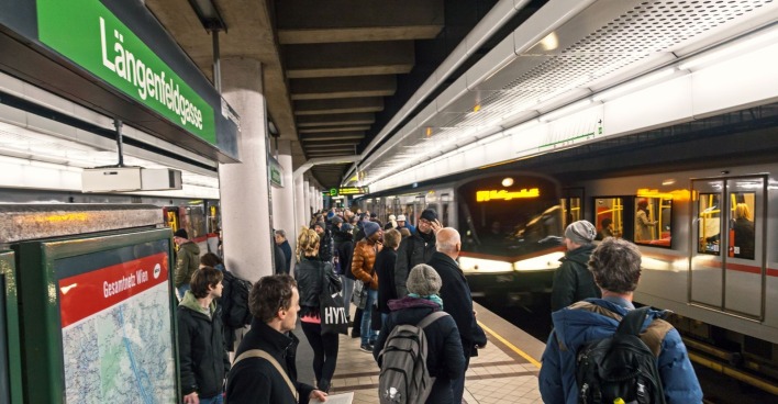 Station Längenfeldgasse der Wiener U-Bahnlinie 4, an der sich am Dienstag ein Unfall ereignet hat