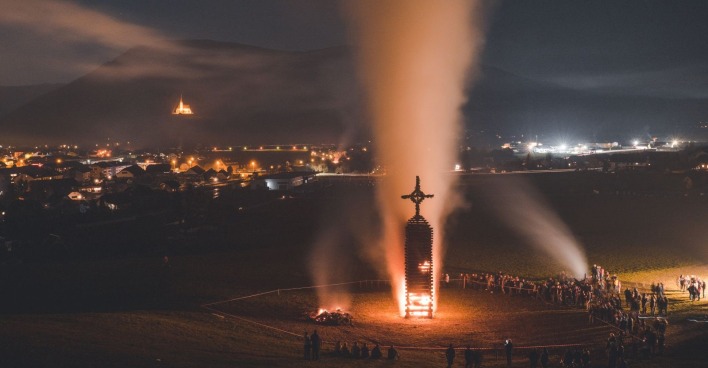 Osterfeuer in Tamsweg.