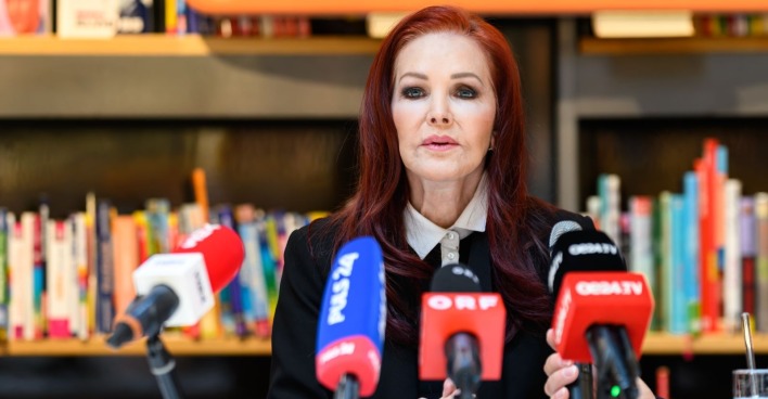Priscilla Presley Wien: Eröffnung der „Elvis &amp; Priscilla“-Ausstellung