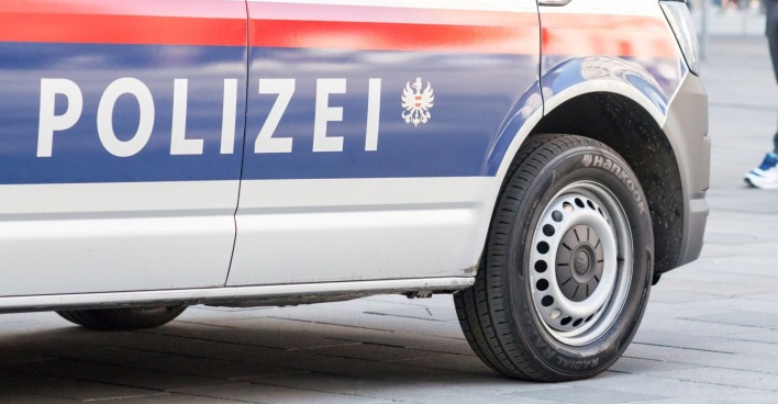 Außenansicht eines Polizeiwagens in Wien