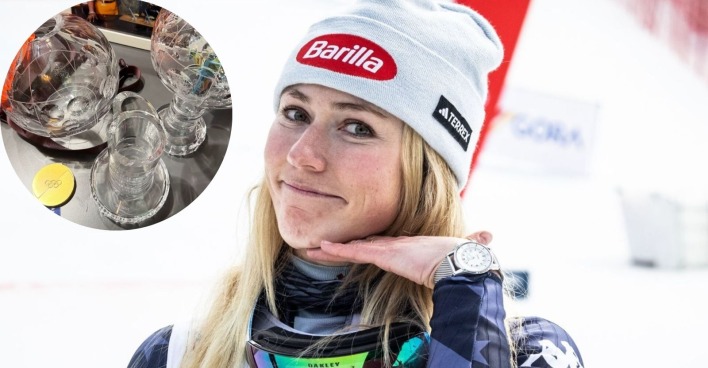 Mikaela Shiffrin neben einem Foto der zerbrochenen Kristallkugel
