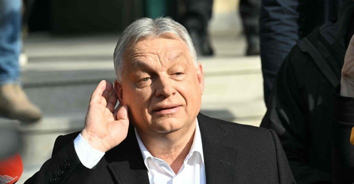 Viktor Orban vor der Wqhl in Ungarn 2026