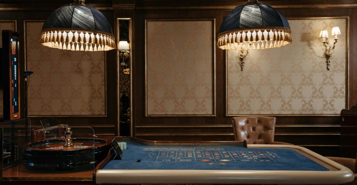 Roulette-Tisch in einem Casino | Credit: Pavel Danilyuk/Pexels.com