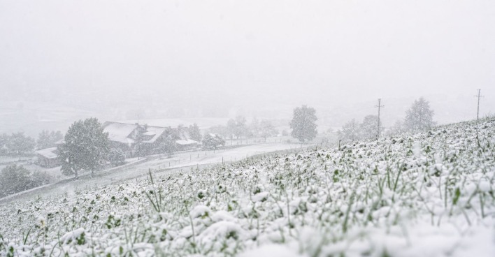 Schnee Österreich Mai Kaltfront Wintereinbruch Wetter Schnee Landschaft Alpen Wetterumschwung