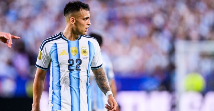 Lautaro Martinez im Trikot der argentinischen Nationalmannschaft vor dem WM-Spiel Argentinien gegen Österreich bei der Fußball-WM 2026.