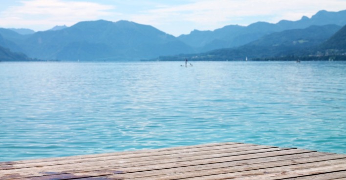 Ein Steg am Attersee.