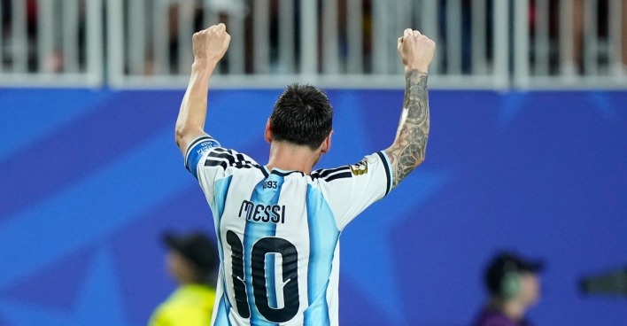Lionel Messi nach dem dritten Tor gegen Algerien bei der WM 2026.