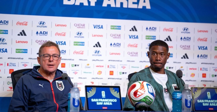 Ralf Rangnick und David Alaba vor dem ersten WM-Spiel Österreichs gegen Jordanien