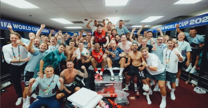 Kabinenparty Österreich Nationalteam nach 3:3 gegen Algerien bei der WM 2026 Spieler jubeln ausgelassen im Teamraum