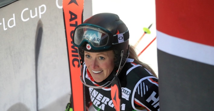 Die ehemalige Weltklasse-Slalomläuferin Erin Mielzynski hat ihren langjährigen Partner Lenny Valjas geheiratet.