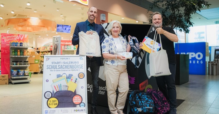 FORUM 1 „Schoolbag Monster eingeweiht von Kurt Müller, Andrea Brandner und Andreas Zwettler.