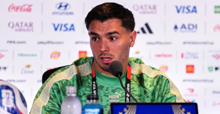 Brahim Díaz musste seine Antwort wegen des Vorfalls unterbrechen.