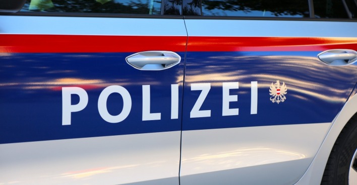 Schrecklicher Unfall auf der Turracher Höhe: Ein 64-Jähriger erlitt vermutlich einen medizinischen Notfall am Steuer.